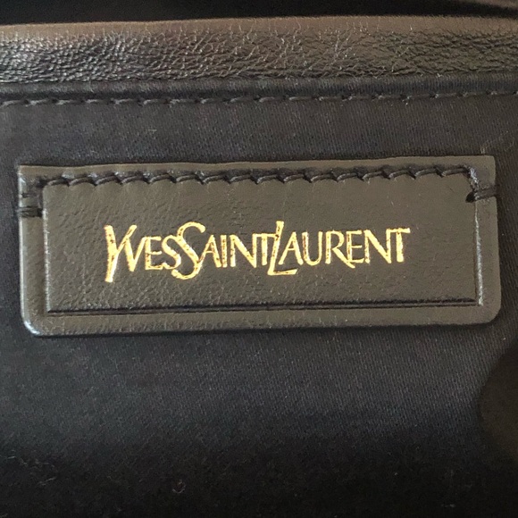 YSL Easy Bag in Purple Patent Leather - Picture 7 of 10